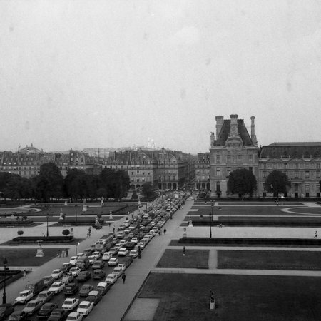 Un embouteillage à Paris en juin 1970 (photo CC Flickr/Osbornb)